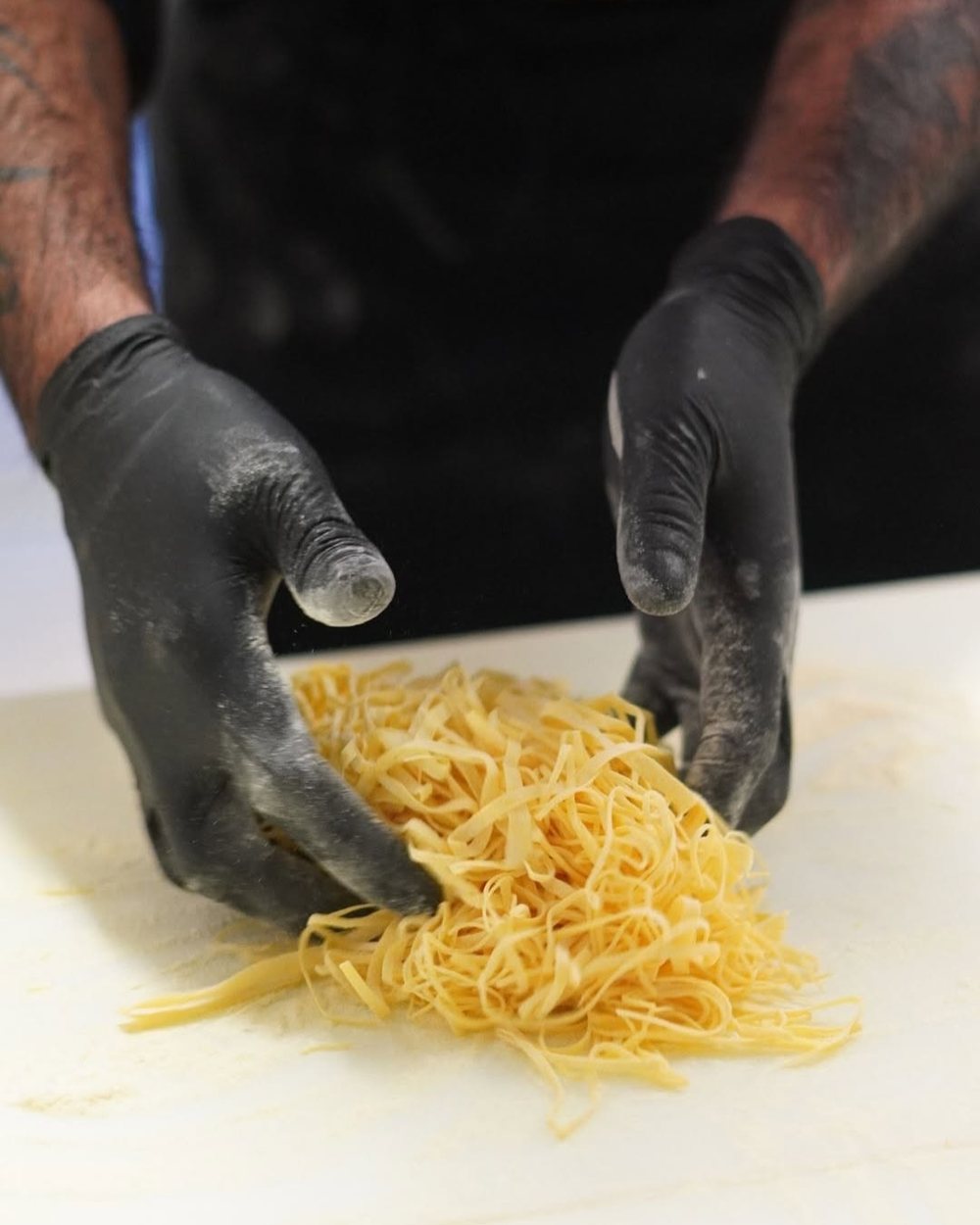 Pasta tirata e tagliata a mano